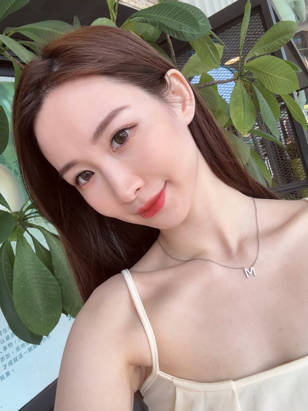 打造完美笑容|玻尿酸嘟嘟唇 + 法令紋精雕填充